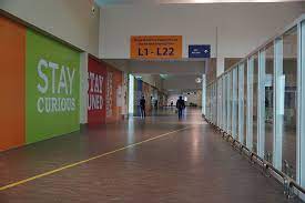 The lounge is located on the right hand side of the moving walkway next to the kk super mart. Smoking Area At Klia2 Klia2 Info