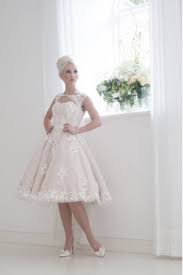 Bespoke house of mooshki wedding dress based on isabella design with 3/4 sleeves and deep v back. House Of Mooshki Stunning Mooshki Bridal Wear At Cutting Edge Brides
