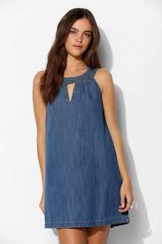 Kot Elbise Modelleri Yuvarlak Yaka Kisa Sade Elbise Kisa Kot Modelleri Sade Yaka Yuvarlak In 2020 Trendy Dresses Model Dress Jeans Dress
