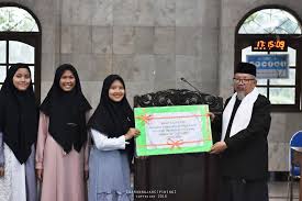 Santri Kelas 4 Tmi Berani Wakaf Demi Kenyamanan Umat