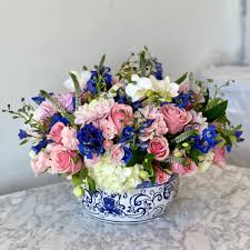 Birthday, love and romance, sympathy, get well, congratulations Flowers Delivery Encino La Fleur Eclose