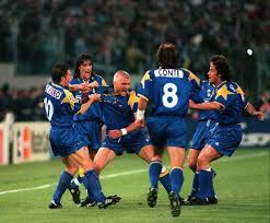 Antonio conte was among many leading figures in italian football to wish arrigo sacchi a happy 75th birthday on thursday. Pin On Juventus