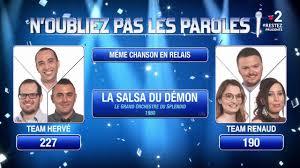 Elles tenteront de gagner les 150.000 euros en jeu, pour une association. N Oubliez Pas Les Paroles Les Maestros Decrochent 100 0 Tele Star