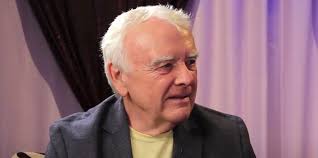 R.I.P. Mark Elliott: Voice Behind Disney Trailers