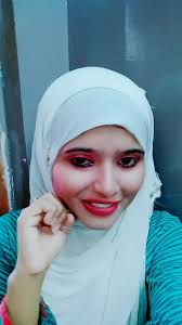 Nilofar Khan (@nilofarkhan985)