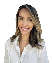 Lori Westphal's Instagram, Twitter & Facebook