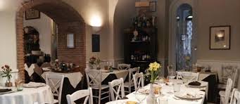 La cucina dell'antica locanda di sesto si compone di piatti tipici della tradizione culinaria toscana. Addio Al Celibato A Caserta I Migliori Locali Per La Serata