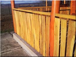 Holzzaun Aus Akazie Garteneinfassung Bretter Robinie Fahrradstander Mobel Robinienpfahle Geschliffen Gartenbr Holzzaun Gartenbrunnen Zaun