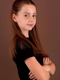 Good luck to the beautiful Elena Walker performing in Annie this week, well  done you've done amazing and we are all so proud @saraw_x