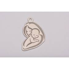 Din aceasta pricina, imaginea smarandei este evocata cu o calda duiosie pe tot parcursul lucrarii amintiri din copilarie; Decupaje Cu Familie Www Simoshop Ro