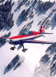 Aerobatic flight in the Extra 300L