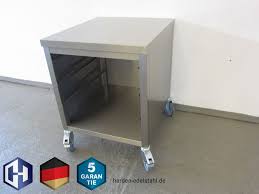 Wir sammeln bis zu 149 anzeigen von hunderten kleinanzeigen portalen für dich! Edelstahl Schrank Mit Gn Einschubwinkel Unterbau Fahrbar Auf Rollen 700 X 700 X 850 Mm Harden Edelstahl Hersteller Shop Made In Germany