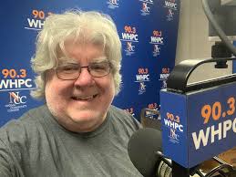 We all live in a GREEN submarine??? All aboard as Paul McCartney sails into  the sun with GRANDUDE'S GREEN SUBMARINE, the sequel to his internationally  bestselling picture book, HEY GRANDUDE! Grandude's Green