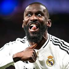 Venue change asap or we 🛑 stop the Old players match Kurt E. S. Okraku  Frederick Acheampong Asante Kotoko Sporting Club Ghana Football Association  . We need buckets to get rid of