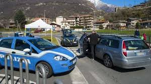 Incastonata tra le alpi, la valle d'aosta è la regione più piccola d'italia nonché un territorio ricco di arte, cultura e natura incontaminata. Covid Ecco Perche La Valle D Aosta Non Guarisce Nonostante I Confini Blindati La Repubblica