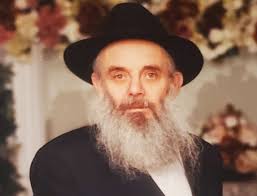 Rabbi Moshe Gurkow, 90, Chassidic Firebrand in Boston