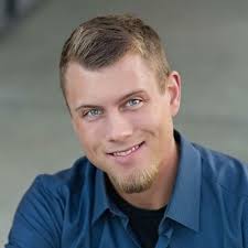 Alex Leaf's Instagram, Twitter & Facebook