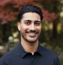 Ewan Maxwell's Instagram, Twitter & Facebook