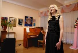 Kvitka kacey (or cassie) cisyk \ укр. V Den Narodzhennya Kvitki Cisik U Kropivnickomu Lunali Pisni Z Yiyi Repertuaru Foto Video Informacijnij Portal Kirovogradshini Grechka Novini Kropivnickij