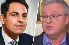 Hij legt uit waarom democratie, welvaart en sociale rechtvaardigheid het best kunnen georganiseerd worden binnen het kader van de natiestaat. Voorwoord Carl Devos Geschrapt Uit Boek Tom Van Grieken Wegens Te Negatief Binnenland Hln Be