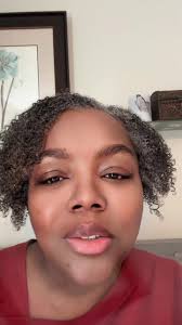 Yolanda (@simplyyaking)