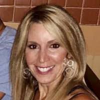 Lori Weiner's Instagram, Twitter & Facebook