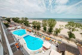 The venue comprises 90 rooms. 10 Hoteluri De 4 Stele Din Mamaia Blogul Travelminit Ro