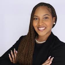 Raven Owens's Instagram, Twitter & Facebook