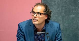 Laurens ivens (doetinchem, 1977) is een nederlands politicus. Ao4x6wgmvwafqm