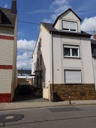 Einfamilienhäuser, doppelhaushälften, mehrfamilienhäuser oder reihenhäuser von privat, von immobilienmaklern oder der kommune finden. Haus Zum Verkauf 56218 Mulheim Karlich Mapio Net