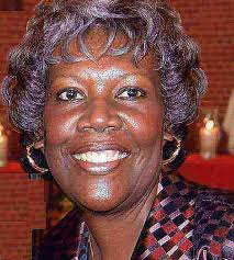 Linda Thompson Woods