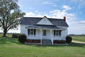 4443 Davis Hardy Rd Kinston Nc 28504 Little Dream Home Renting A House House Rental