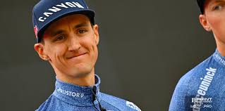 Gli ex Gazprom si ritrovano in Astana e Scaroni li accoglie