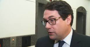 Bernard Drainville wins support of 7th MNA in bid to become PQ leader