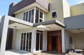 Kawuku ist eine sehr gute gegend, in der viele schicke häuser stehen, man sich aber trotzdem in direkter anbindung zu einem urbanen dorf befindet. House For Rent In Muyenga Kampala Spectrum Real Estate Solutions