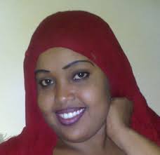 Naag somali ah oo gaalowday mise ku dhagan huda amuun iyo alam daimond qosolka aduunka raaniya,somalia germany. Sawiro Wasmo Somali