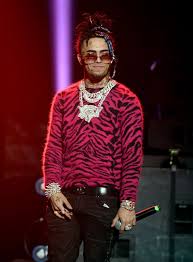 Showbytes short updates from the stars on social media: Kuriose Vaterluge Lil Pump Gibt Baby Als Sein Eigenes Aus Promiflash De