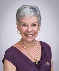 Cynthia Goad's Instagram, Twitter & Facebook