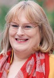 Sally Grow's Instagram, Twitter & Facebook