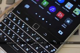 Page 1 of 2 1 2 last. Blackberry Classic Review For Those In Love With The Past Ndtv Gadgets 360