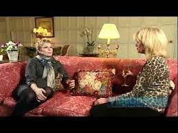 jennifer saunders joanna lumley look back at abfab jennifer saunders ab fab joanna lumley
