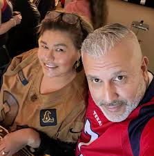 Reba TV Show Features Texans Fan Character