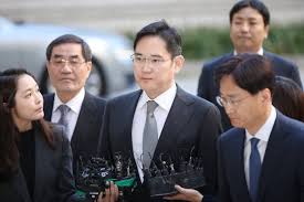 오늘과 내일'다둥이 가정'으로 화제 이승엽 이동국 자랑스러운 아빠 되려고 끝없이 노력. ì´ìž¬ìš© ìž¬íŒì „ëžµ ì°¨ì§ˆ ë¹šë‚˜ ì†ê²½ì‹ Cj íšŒìž¥ ì¦ì¸ ë¶ˆì¶œì„ ê²°ì • ì¤'ì•™ì¼ë³´