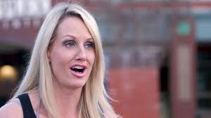 Traci Henry's Instagram, Twitter & Facebook