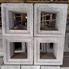 Model lopster pun beragam mulai dari yang terbuat dari semen, keramik, kaca, kayu, beton dan sebagainya. 30 Model Loster Roster Beton Yang Harus Dilihat Minimalis