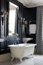 The victorian age was the age of imitation and reproduction. How To Create A Victorian Style Bathroom With A Modern Touch Decorpion
