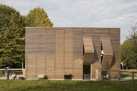 Invite 2,200 animals to your party at featherdale sydney wildlife park! Petting Farm 70f Architecture Archdaily