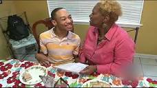 Now out of prison, Rae Carruth sends large cash gift to son ...