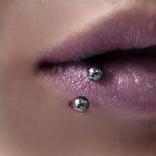 Pin By Kylee Dubeau On Piercings Hip Piercings Cool Piercings Cute Piercings