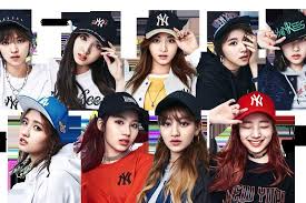The band debuted on october 20, 2015, under jyp entertainment. Twice Desktop Wallpaper Posted By Ryan Anderson